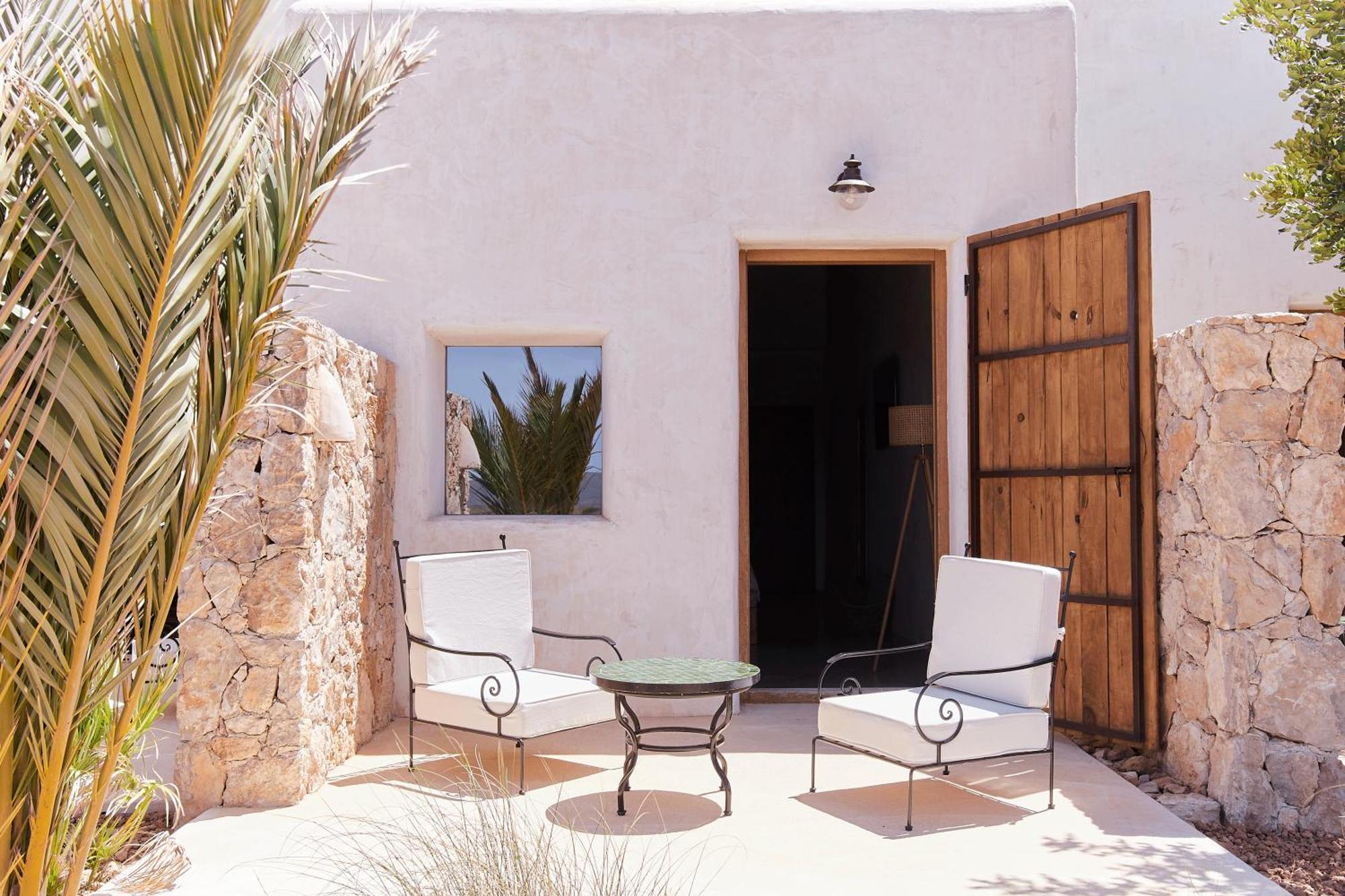 Equilicua Hotell Agua Amarga  Eksteriør bilde
