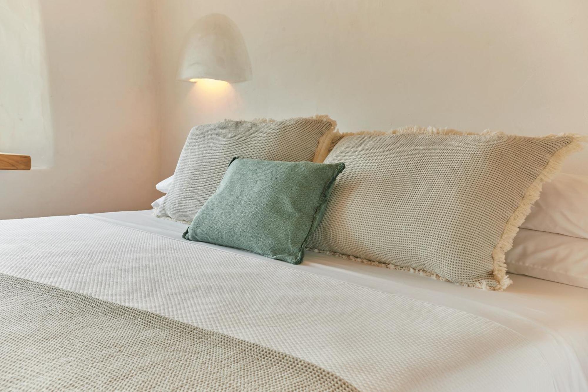Equilicua Hotell Agua Amarga  Eksteriør bilde